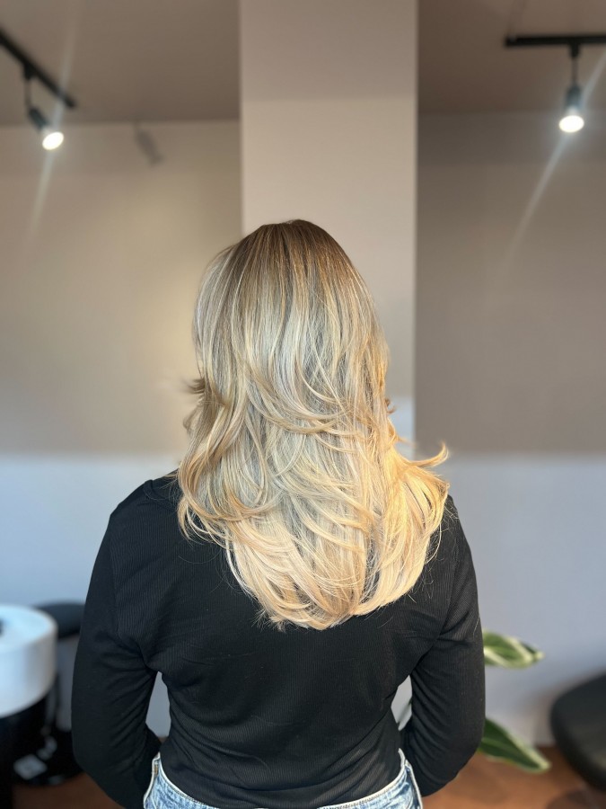 blonde hair expert Tokyo